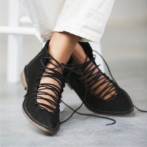 Free People Truxton Booties Women’s 38 US Size 8 Black Lace Up Flat Booties